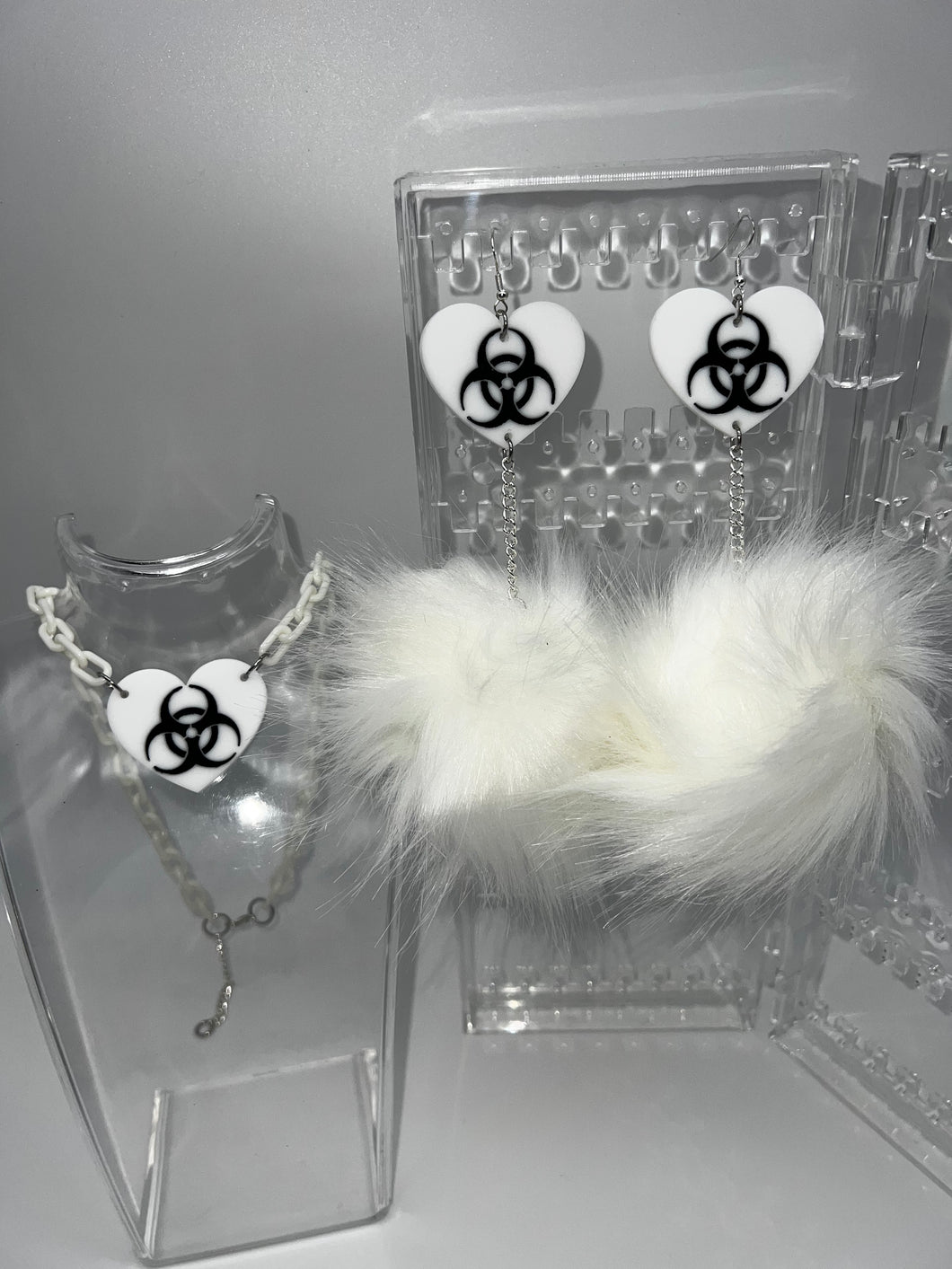 Toxic LUV 🤍🖤 Fluff Earrings and Necklace